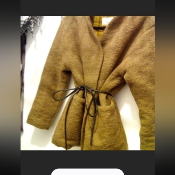 Amente women's wool jacket. - Picture 3 of 4